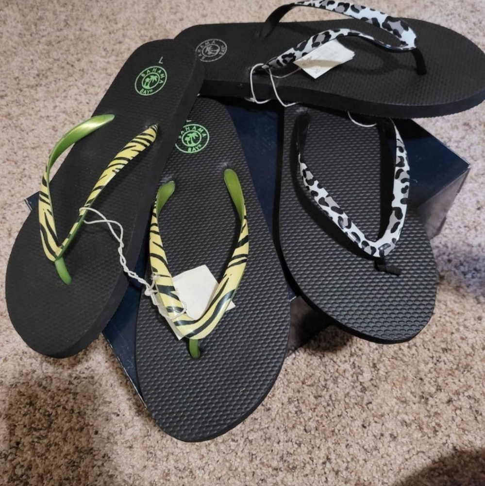 Flip flops size Large Animal print